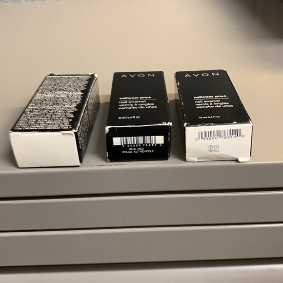 Avon Nailwear Pro Plus New in Box Set of 3 Real Red Venus and Rave - Picture 9 of 16